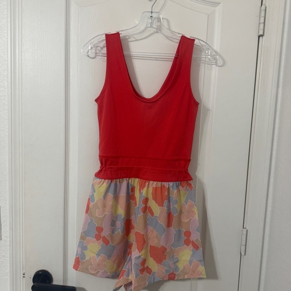 Travis Mathew DAWN GLOW TECH WOVEN ROMPER Size S - Picture 5 of 6